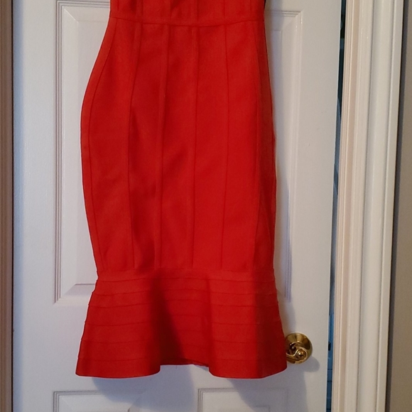 NWT Red bodycon dress - Picture 3 of 6